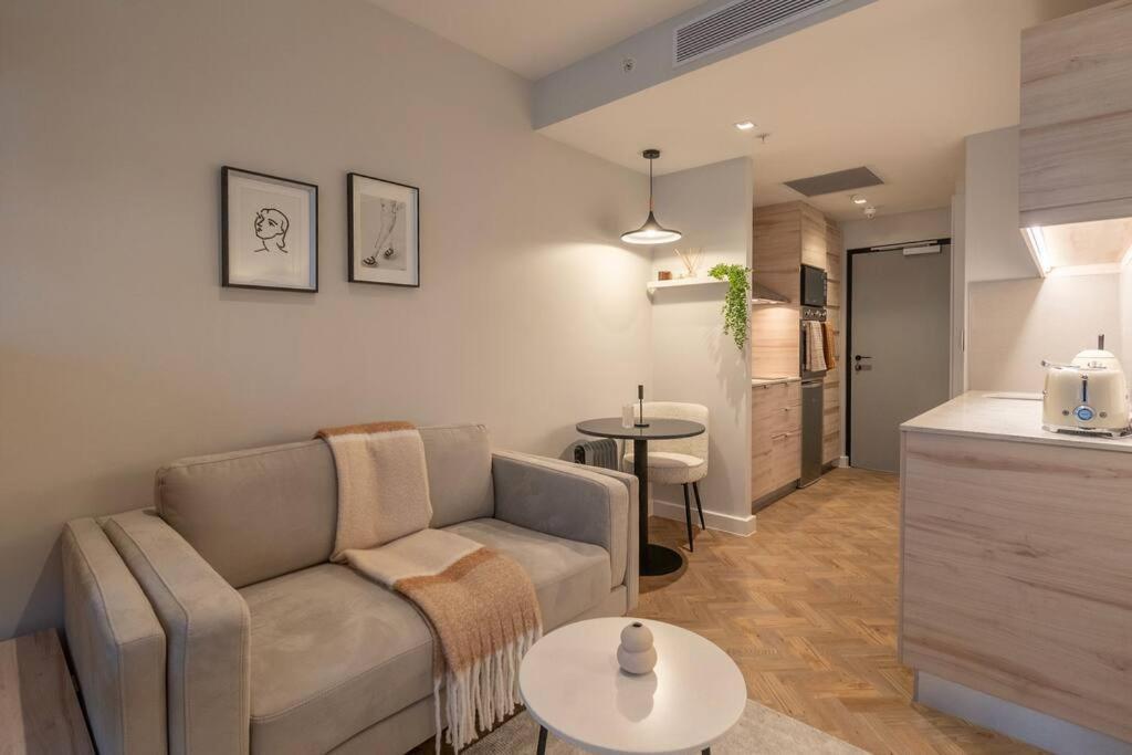 Cityscape Haven: Stylish Studio 开普敦 外观 照片